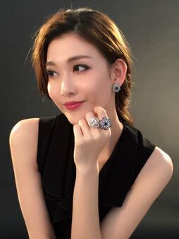 李彩桦